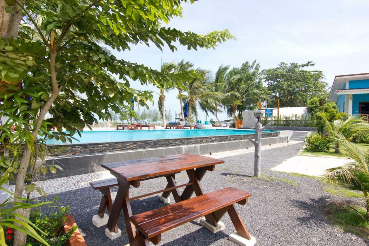 Breeze Bay Villa Wok Tum Bagian luar foto